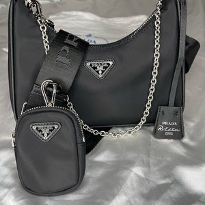 PRADA Re-edition 2005 Re-nylon Bag